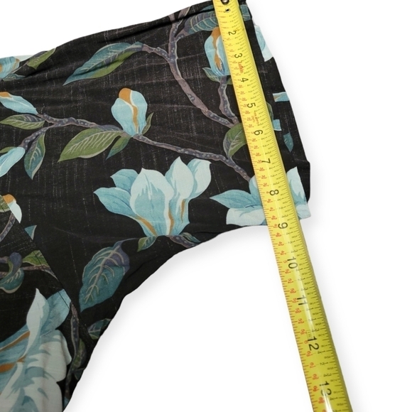 Tommy Bahama Hawaiian Floral Button Up Shirt Top Men's Size XXL Blue Green - Picture 9 of 9